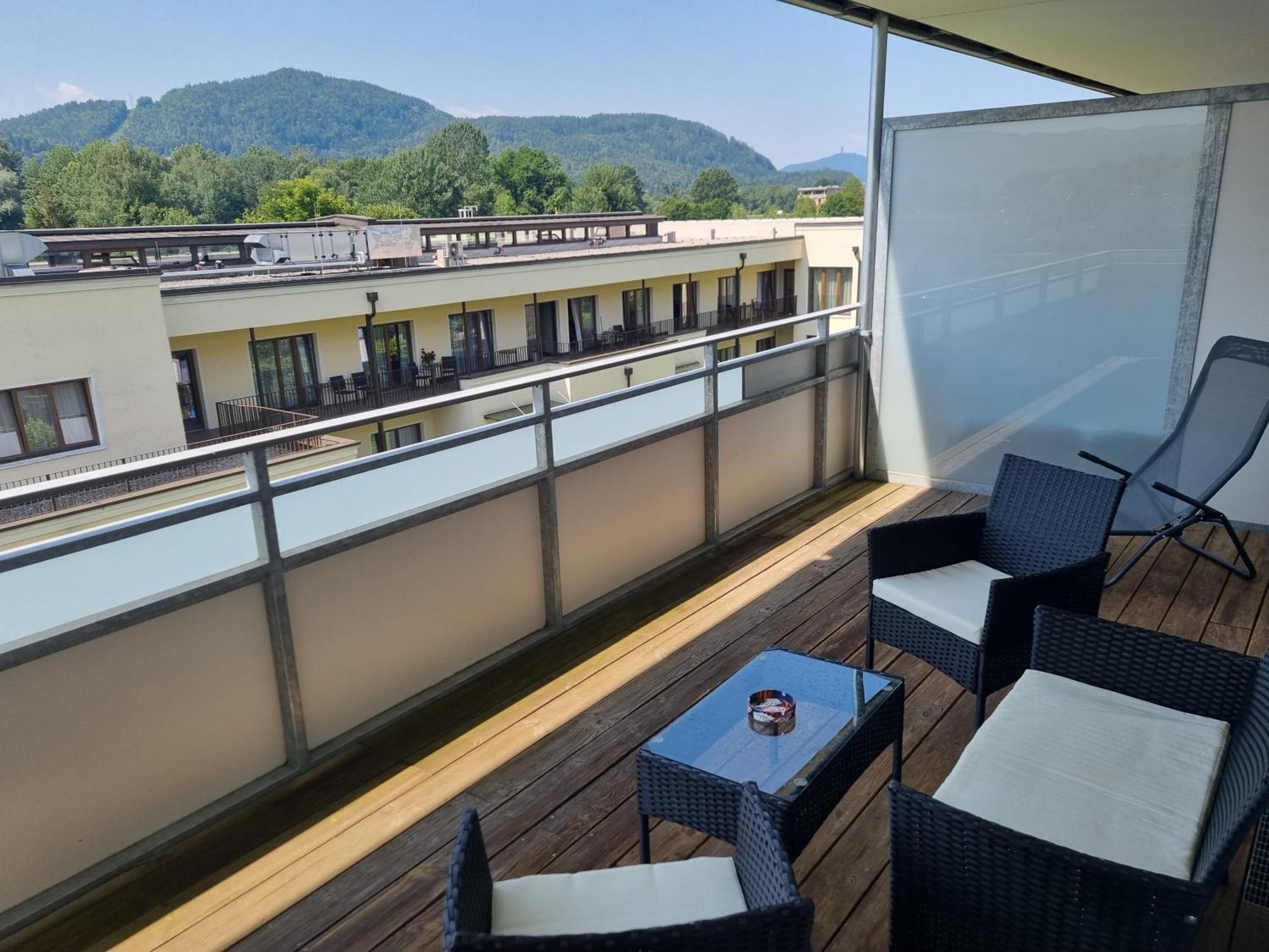 Traumapartment Neben Universitaet Und Lakeside In Klagenfurt Am Woerthersee ! Exterior foto